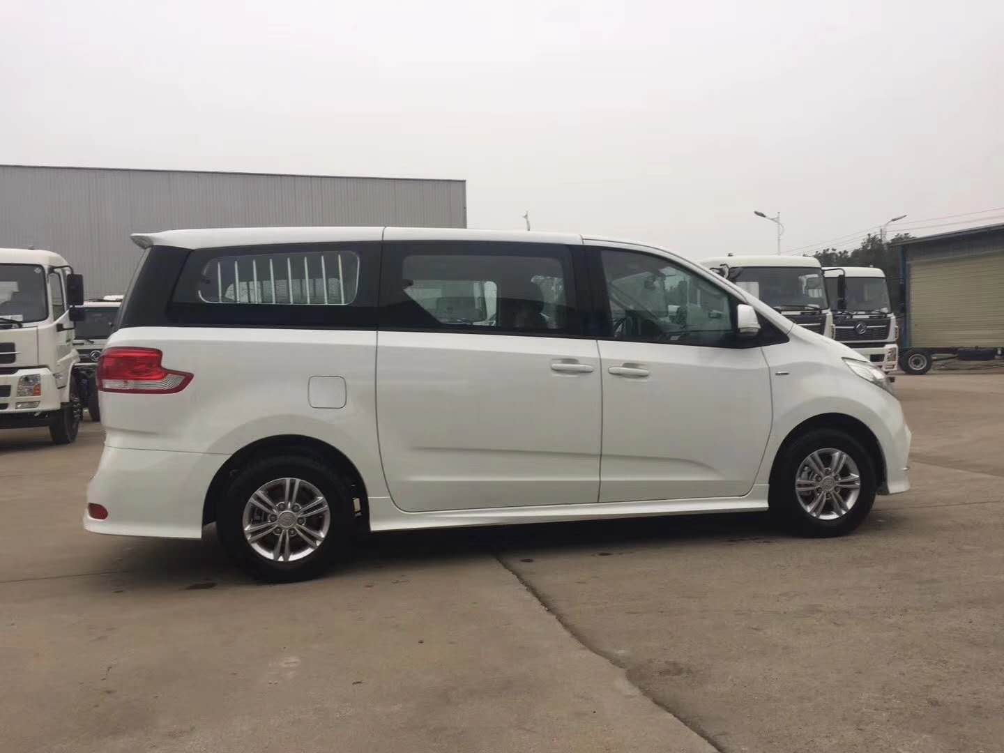 大通G10服務車 大通G10服務車